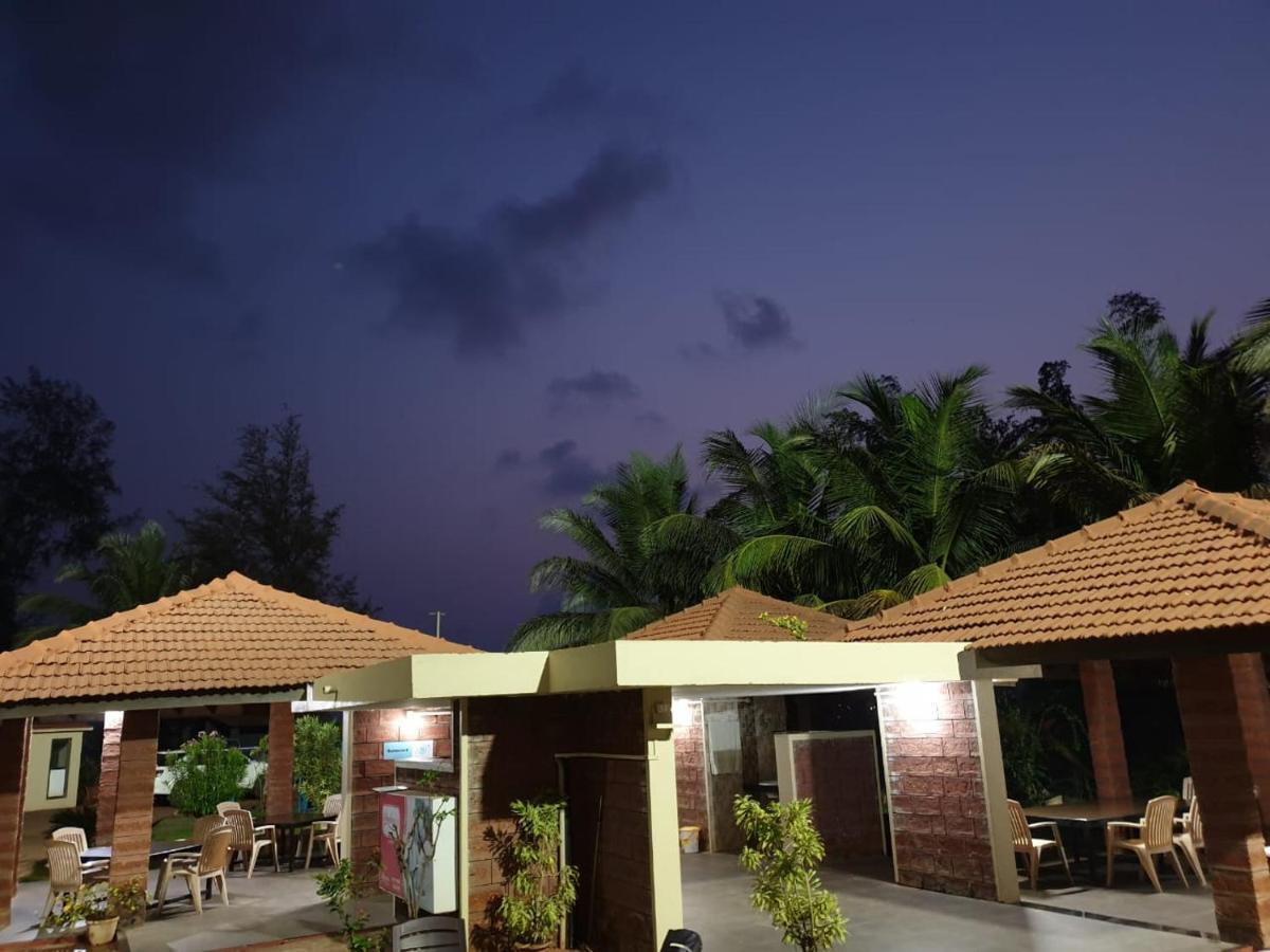 Sagar Sawali Beach Resort Karde Dāpoli Exteriér fotografie